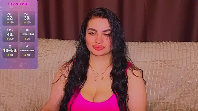 Nikki Kardashian online show from March 6, 2025, 1:37 am