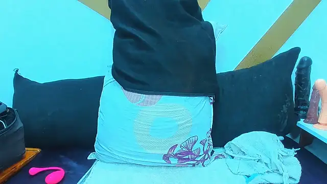 Snapshot of SashaBigSquirt chatting on November 28, 2025, 3:17 am SashaBigSquirt online show from November 28, 2025, 3:17 am