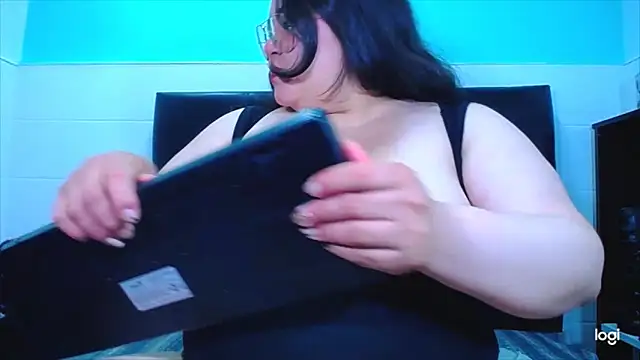 Snapshot of SashaBigSquirt chatting on March 13, 2025, 2:38 am SashaBigSquirt online show from March 13, 2025, 2:38 am