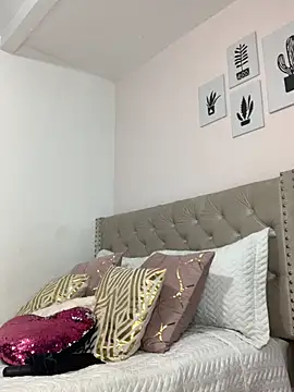 Snapshot of ImAlicee chatting on November 7, 2025, 10:03 pm ImAlicee online show from November 7, 2025, 10:03 pm