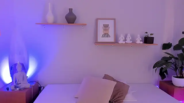 Snapshot of moll1e_ chatting on March 5, 2025, 2:01 pm moll1e online show from March 5, 2025, 2:01 pm