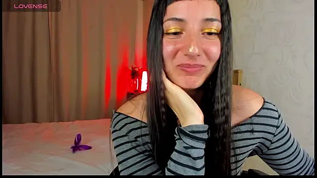 Snapshot of AishaGold chatting on July 4, 2026, 9:19 pm AishaGold online show from July 4, 2026, 9:19 pm