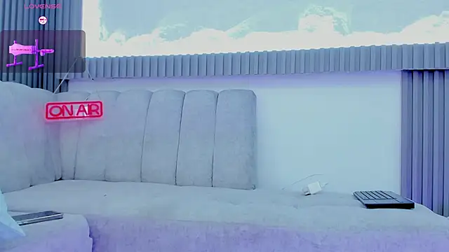 Snapshot of Apolo_Bianco_ chatting on November 3, 2025, 11:52 pm Apolo Bianco online show from November 3, 2025, 11:52 pm