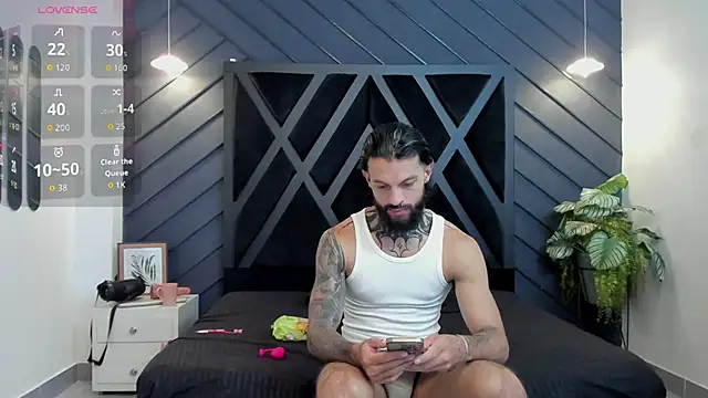 Snapshot of Apolo_Bianco_ chatting on September 10, 2025, 11:26 pm Apolo Bianco online show from September 10, 2025, 11:26 pm