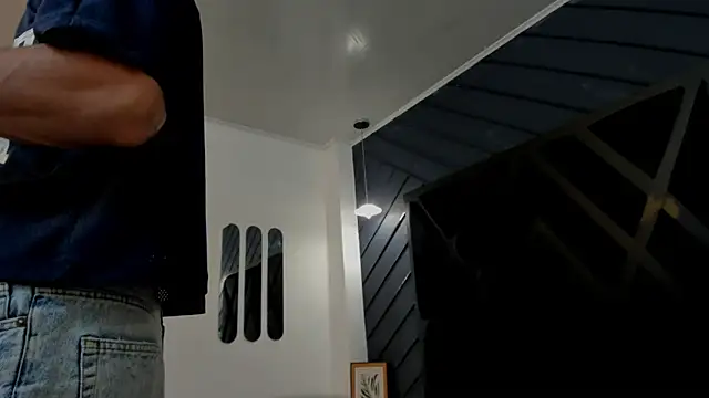 Snapshot of Apolo_Bianco_ chatting on September 27, 2025, 11:11 pm Apolo Bianco online show from September 27, 2025, 11:11 pm