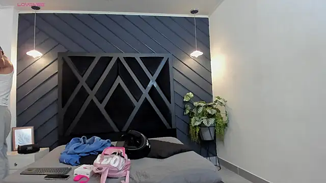 Snapshot of Apolo_Bianco_ chatting on September 25, 2025, 11:22 pm Apolo Bianco online show from September 25, 2025, 11:22 pm