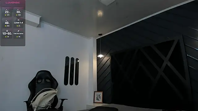 Snapshot of Apolo_Bianco_ chatting on September 30, 2025, 11:11 pm Apolo Bianco online show from September 30, 2025, 11:11 pm