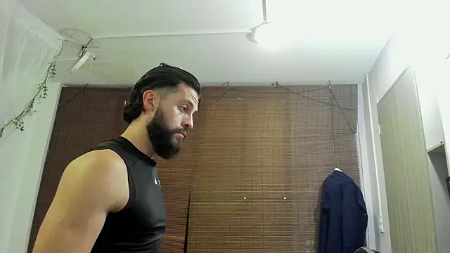 Snapshot of Apolo_Bianco_ chatting on December 3, 2024, 11:40 am Apolo Bianco online show from December 3, 2024, 11:40 am