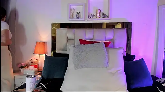 emmy r online show from March 6, 2026, 12:11 pm