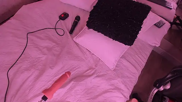 VioletaAbel online show from February 6, 2026, 11:50 am