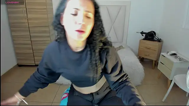 Snapshot of Nata_bernett chatting on April 11, 2026, 3:49 pm Nata bernett online show from April 11, 2026, 3:49 pm