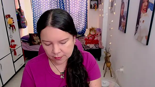 claryssa  online show from February 22, 2026, 5:58 pm