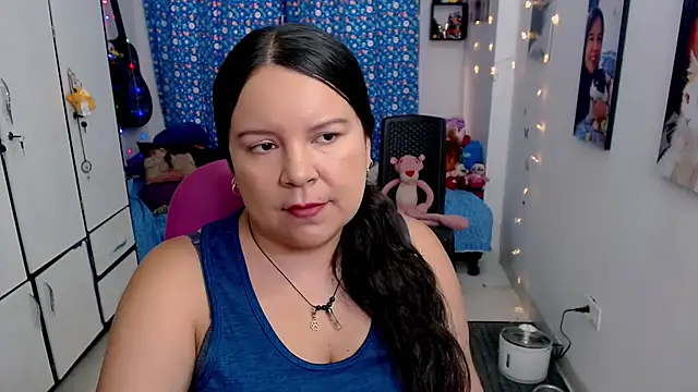 claryssa  online show from September 23, 2025, 8:27 pm