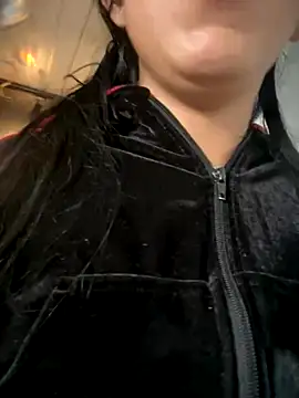 emily rosse04 online show from November 26, 2025, 1:00 pm