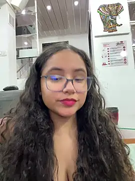 Snapshot of CurlyGirl_1 chatting on March 14, 2025, 11:11 pm CurlyGirl 1 online show from March 14, 2025, 11:11 pm