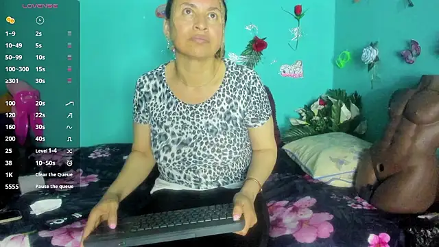 Snapshot of SheraHadee chatting on March 27, 2026, 2:42 am SheraHadee online show from March 27, 2026, 2:42 am