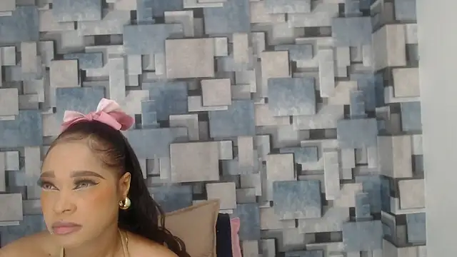 Snapshot of angel_dthroatt chatting on December 22, 2025, 12:05 pm angel dthroatt online show from December 22, 2025, 12:05 pm