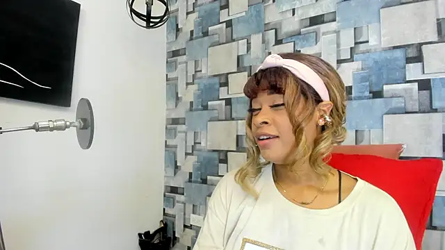 Snapshot of angel_dthroatt chatting on April 20, 2026, 12:08 pm angel dthroatt online show from April 20, 2026, 12:08 pm