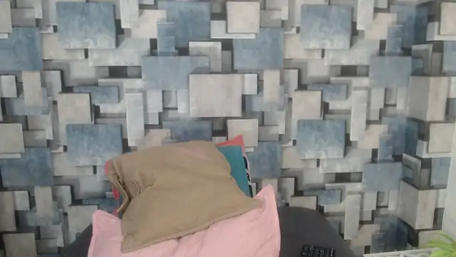 Snapshot of angel_dthroatt chatting on January 8, 2026, 12:11 pm angel dthroatt online show from January 8, 2026, 12:11 pm