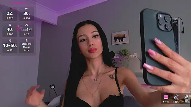 Snapshot of CristalCornner_ chatting on September 29, 2025, 8:03 pm CristalCornner online show from September 29, 2025, 8:03 pm