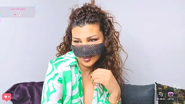 Turkish Latina online show from April 26, 2026, 1:52 pm