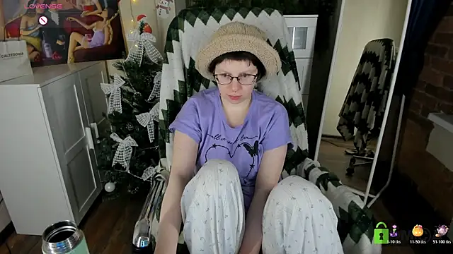 Snapshot of Melissa_Wells chatting on December 22, 2025, 4:12 am Melissa Wells online show from December 22, 2025, 4:12 am