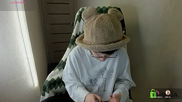 Snapshot of Melissa_Wells chatting on February 2, 2026, 9:03 pm Melissa Wells online show from February 2, 2026, 9:03 pm