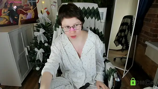 Snapshot of Melissa_Wells chatting on December 21, 2025, 4:08 pm Melissa Wells online show from December 21, 2025, 4:08 pm