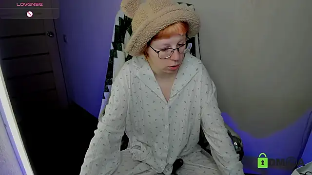 Snapshot of Melissa_Wells chatting on December 4, 2025, 9:03 pm Melissa Wells online show from December 4, 2025, 9:03 pm