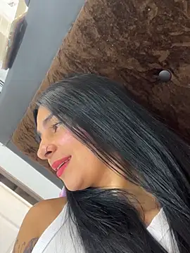 Meganmilk1 online show from April 9, 2026, 2:45 pm