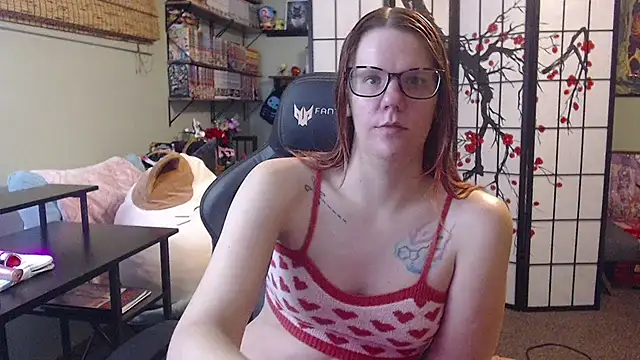 Snapshot of Sarahtineke chatting on May 28, 2026, 5:08 pm Sarahtineke online show from May 28, 2026, 5:08 pm