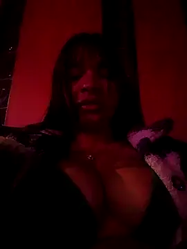 Snapshot of VivienAndClark chatting on September 17, 2025, 3:41 am VivienAndClark online show from September 17, 2025, 3:41 am