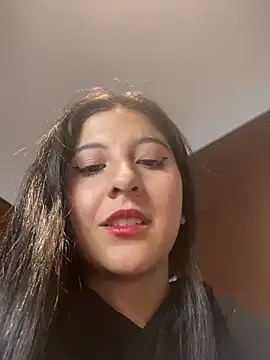 Snapshot of BubbleGumm_ chatting on March 4, 2025, 3:11 am BubbleGumm online show from March 4, 2025, 3:11 am