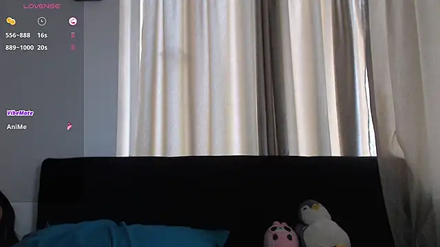 Snapshot of BubbleGumm_ chatting on April 6, 2026, 10:55 pm BubbleGumm online show from April 6, 2026, 10:55 pm