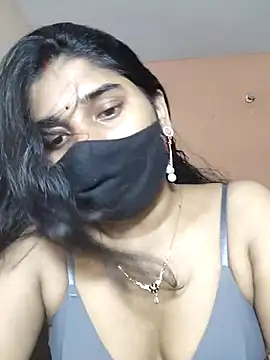 Snapshot of Luv_Adite20 chatting on October 7, 2025, 6:20 pm Luv Adite20 online show from October 7, 2025, 6:20 pm