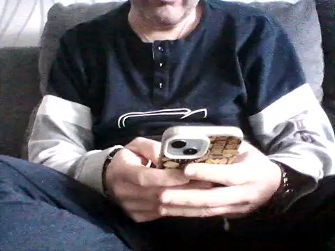 Snapshot of daky_86 chatting on April 20, 2026, 4:19 pm daky 86 online show from April 20, 2026, 4:19 pm