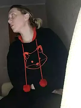 Snapshot of LeraSweet chatting on February 7, 2025, 9:37 pm LeraSweet online show from February 7, 2025, 9:37 pm