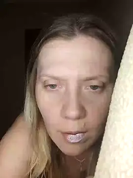 Snapshot of LeraSweet chatting on January 26, 2025, 7:52 pm LeraSweet online show from January 26, 2025, 7:52 pm