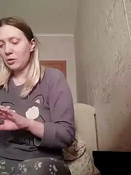 Snapshot of LeraSweet chatting on March 2, 2025, 8:14 pm LeraSweet online show from March 2, 2025, 8:14 pm