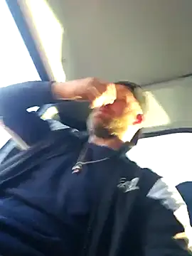 Snapshot of eltoulou chatting on March 6, 2025, 3:24 pm eltoulou online show from March 6, 2025, 3:24 pm