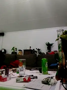 Snapshot of eltoulou chatting on March 11, 2025, 10:20 pm eltoulou online show from March 11, 2025, 10:20 pm