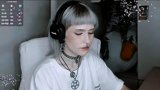 say mary online show from November 4, 2025, 5:39 pm