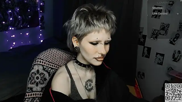 say mary online show from April 22, 2026, 9:43 pm