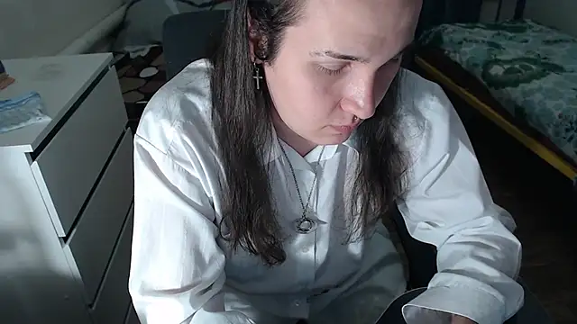 Snapshot of EvaMiron chatting on September 14, 2025, 7:25 pm EvaMiron online show from September 14, 2025, 7:25 pm