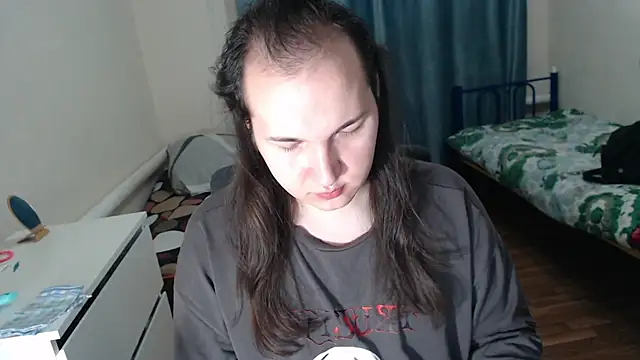 Snapshot of EvaMiron chatting on December 15, 2025, 3:12 am EvaMiron online show from December 15, 2025, 3:12 am