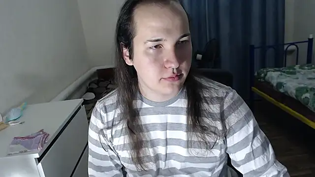 Snapshot of EvaMiron chatting on September 24, 2025, 2:23 pm EvaMiron online show from September 24, 2025, 2:23 pm