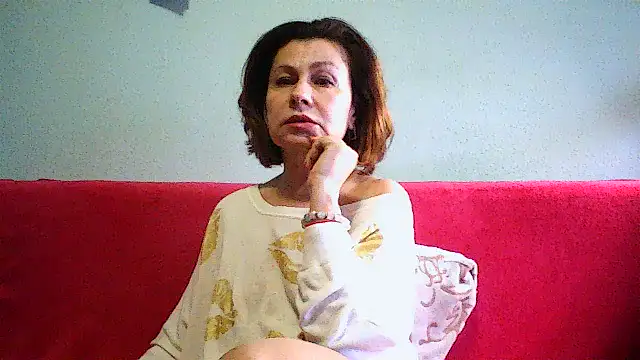 Snapshot of Mat_Elenore chatting on March 17, 2026, 5:43 am Mat Elenore online show from March 17, 2026, 5:43 am