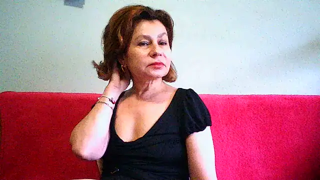 Snapshot of Mat_Elenore chatting on May 27, 2026, 6:21 am Mat Elenore online show from May 27, 2026, 6:21 am