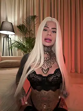 bambixboo online show from November 14, 2025, 9:18 pm