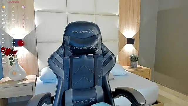 megan cooper28 online show from September 25, 2025, 12:22 pm